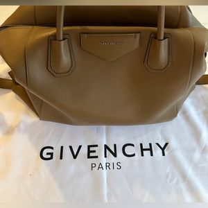 Authentic Givenchy Antigone Soft Large Leather Satchel